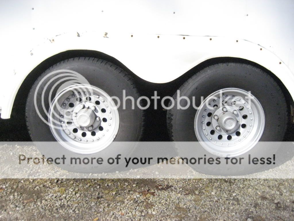 5200 Trailer axles and 6 wheels and tires Pirate 4x4